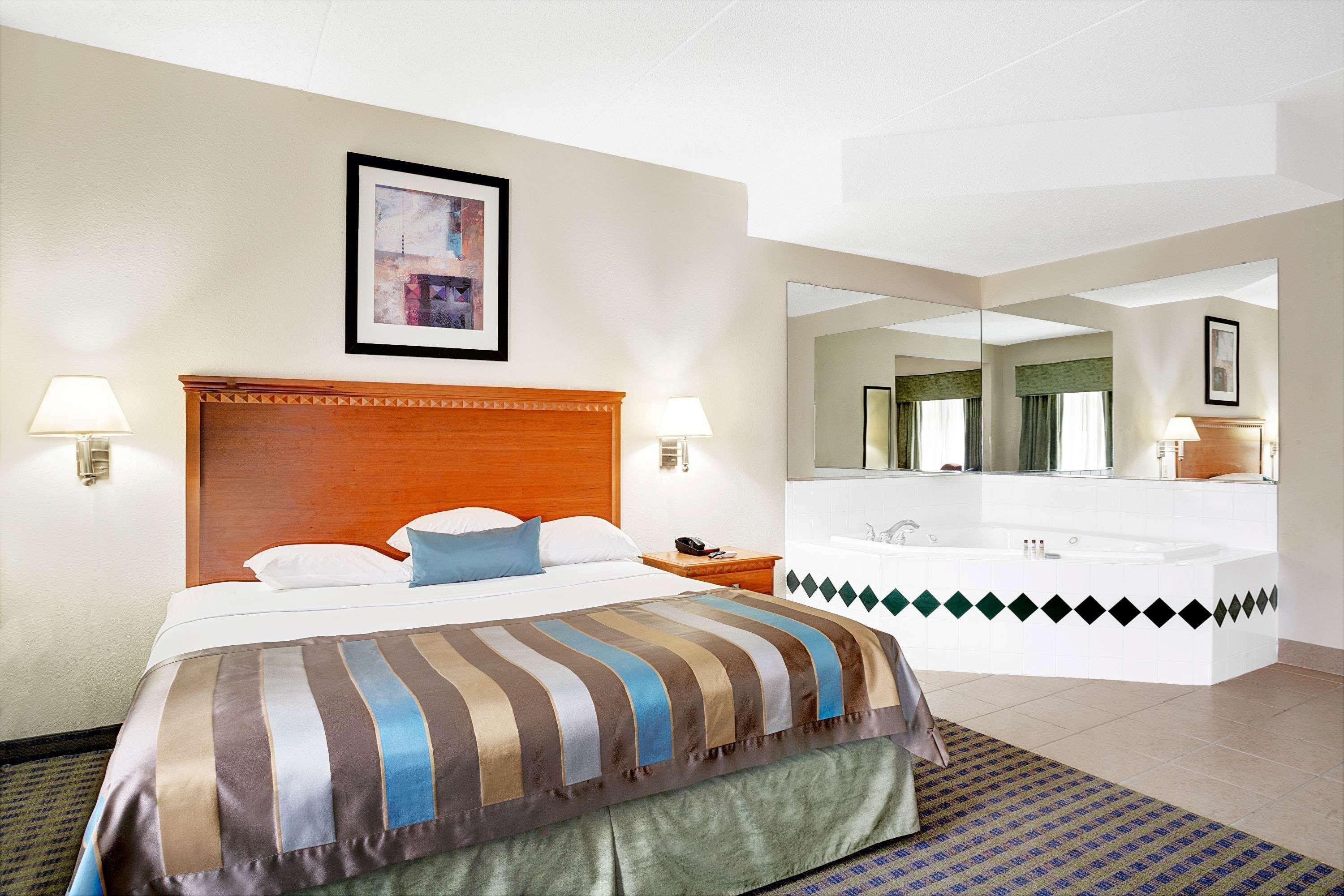 Wingate By Wyndham Atlanta Fairburn Hotel Bagian luar foto
