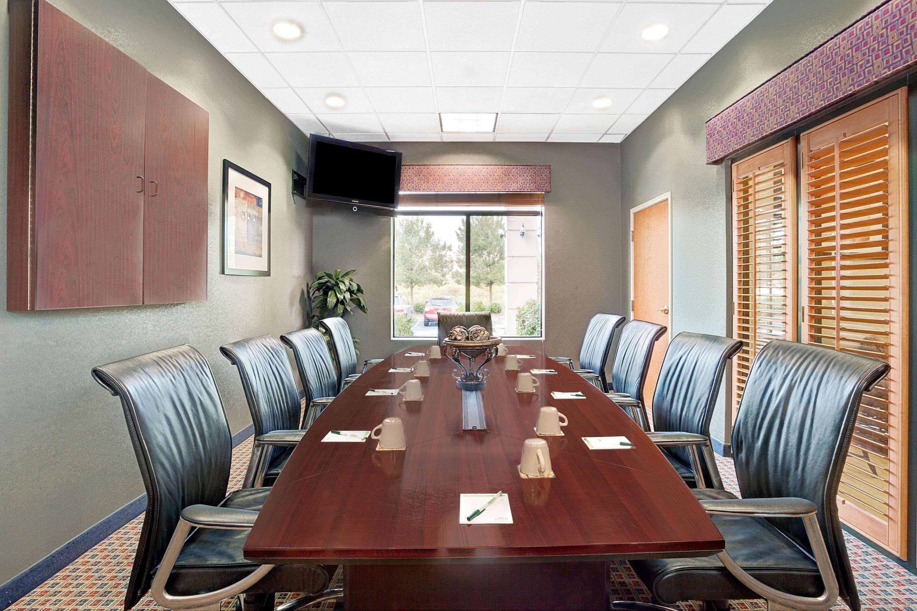 Wingate By Wyndham Atlanta Fairburn Hotel Bagian luar foto